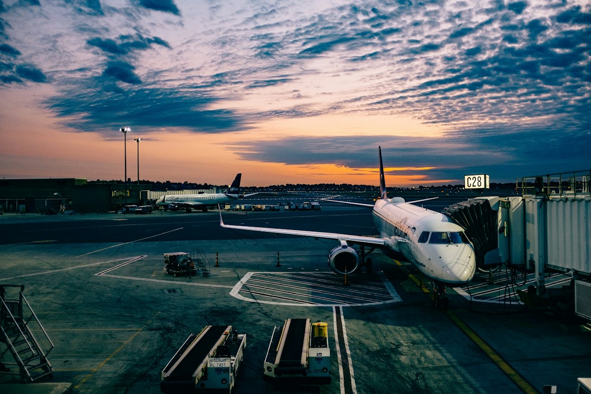 How Flight Comparison Engines Work and How to Outsmart Them